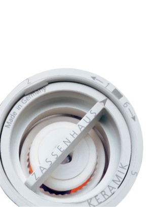 Rasnita pentru piper, 24 cm, crem, lemn de fag, colectia Berlin - ZASSENHAUS